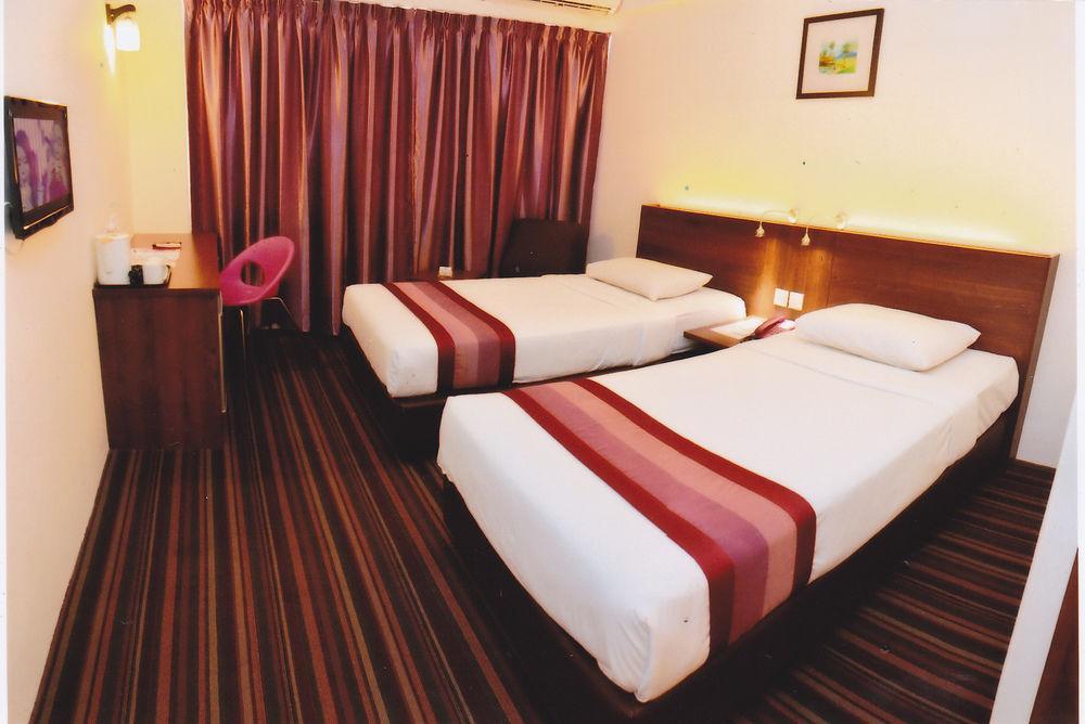Hotel Yt Midtown Kuala Terengganu Exteriér fotografie