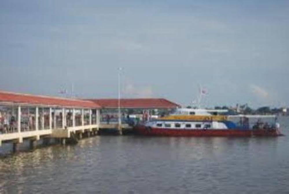Hotel Yt Midtown Kuala Terengganu Exteriér fotografie